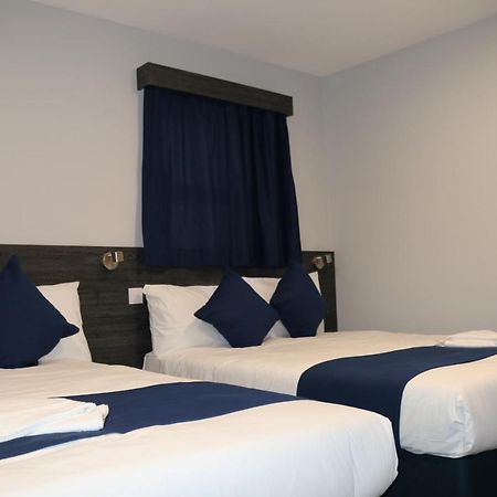 Blue Sapphire Hotel 일포드 외부 사진