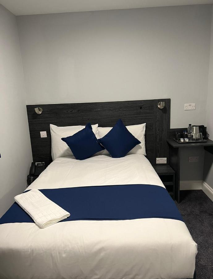 Blue Sapphire Hotel 일포드 외부 사진
